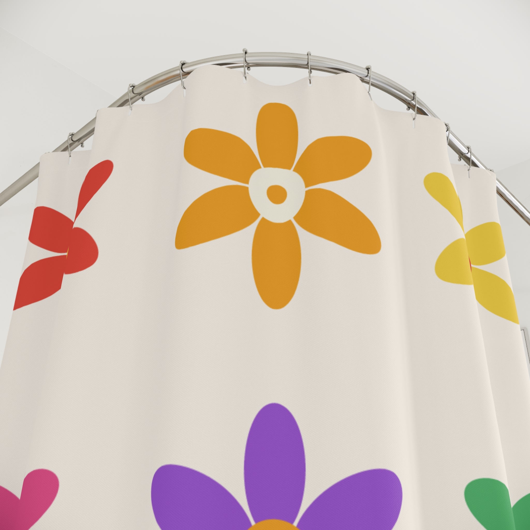 Flower Power Shower Curtain: Retro Daisy